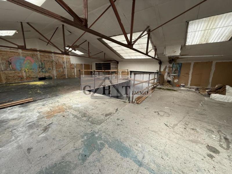 Entrepôt - 435 m²