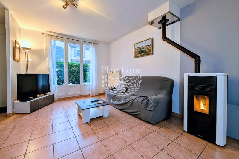 Maison - 96 m² - 5 pièces