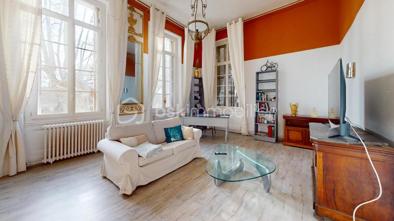 Château - 770 m² - 15 pièces