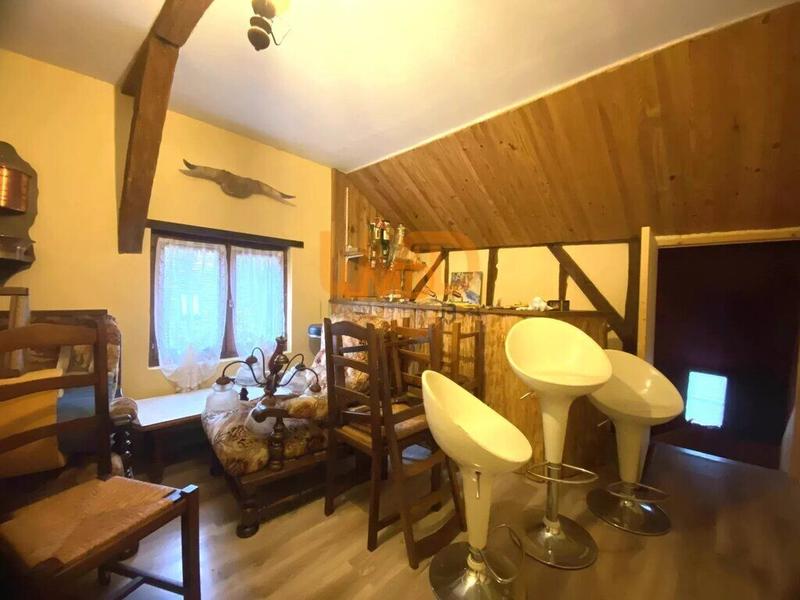 Maison - 80 m² - 5 pièces