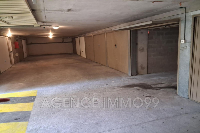 Parking / Garage - 13 m²