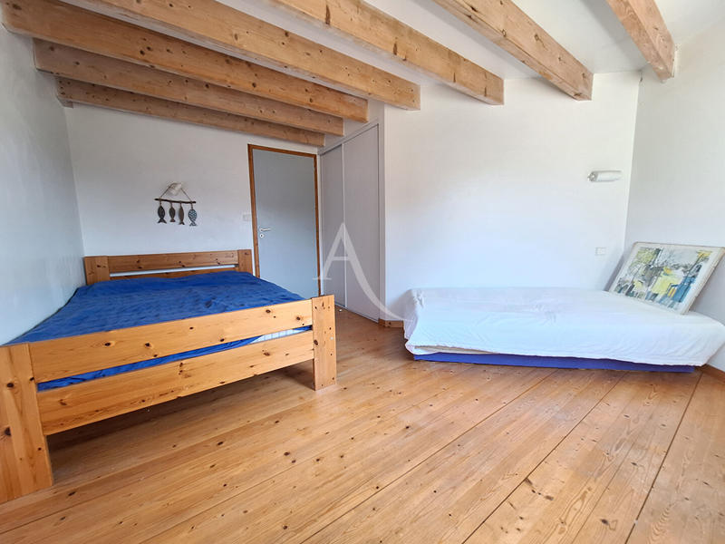 Maison - 151 m² - 7 pièces