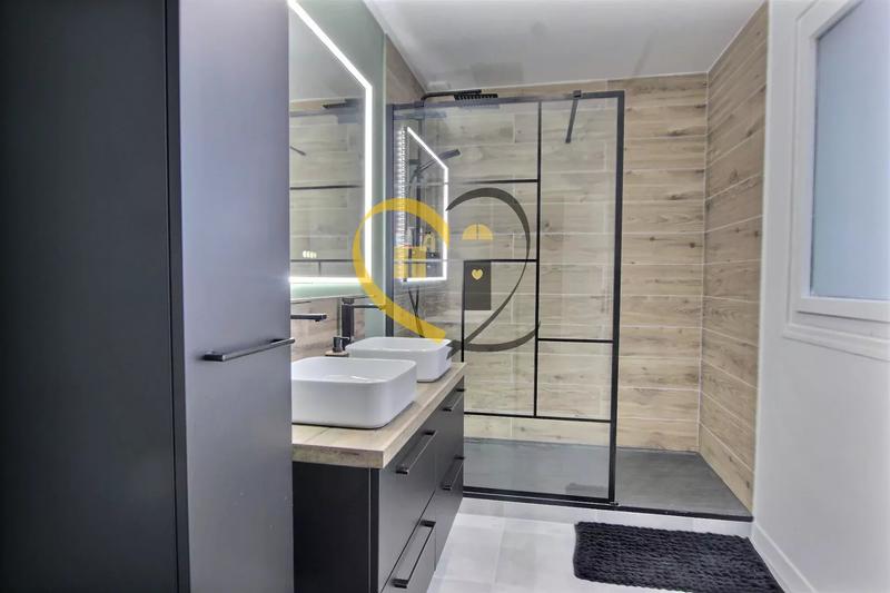 Maison - 70 m² - 3 pièces