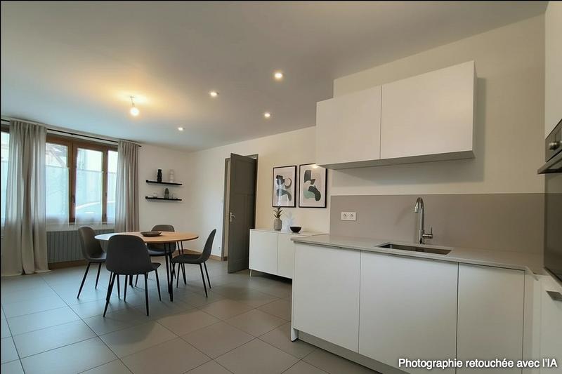 Maison - 182 m² - 6 pièces