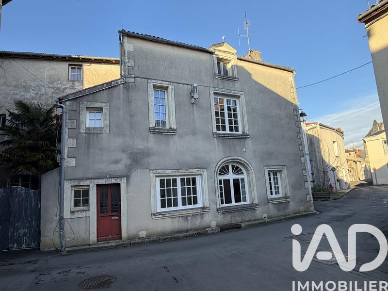 Maison - 182 m² - 5 pièces
