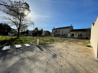 Terrain constructible - 340 m²
