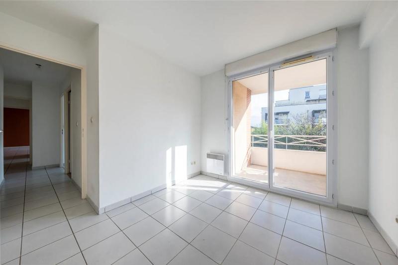 Appartement - 80 m² - 4 pièces