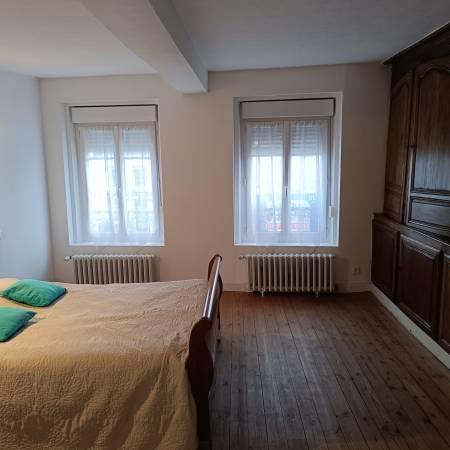 Maison - 252 m² - 9 pièces