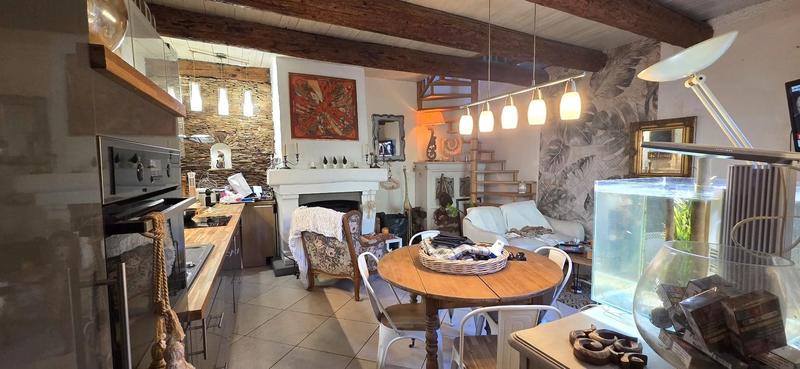 Maison de village - 64 m² - 4 pièces