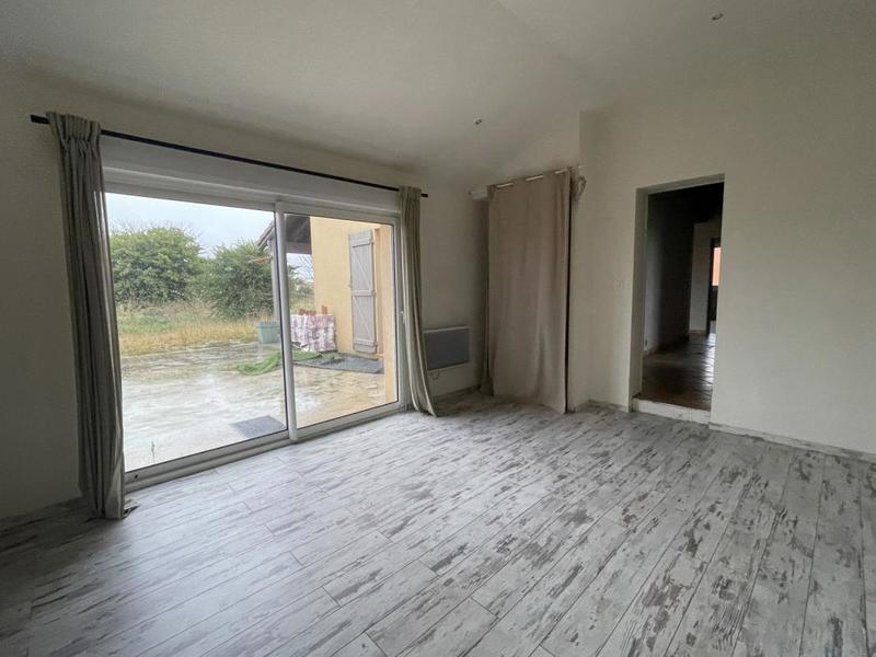 Villa - 1 200 m² - 5 pièces