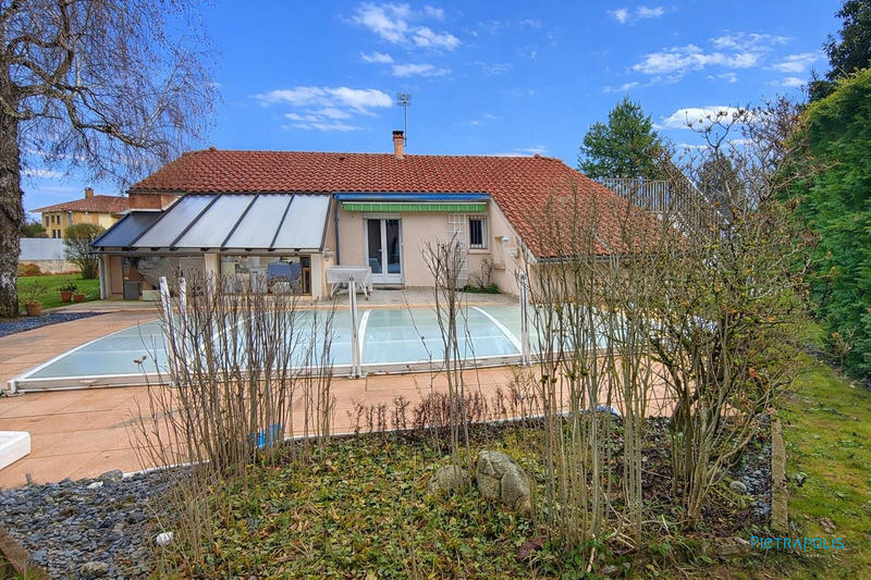 Maison - 101 m² - 4 pièces