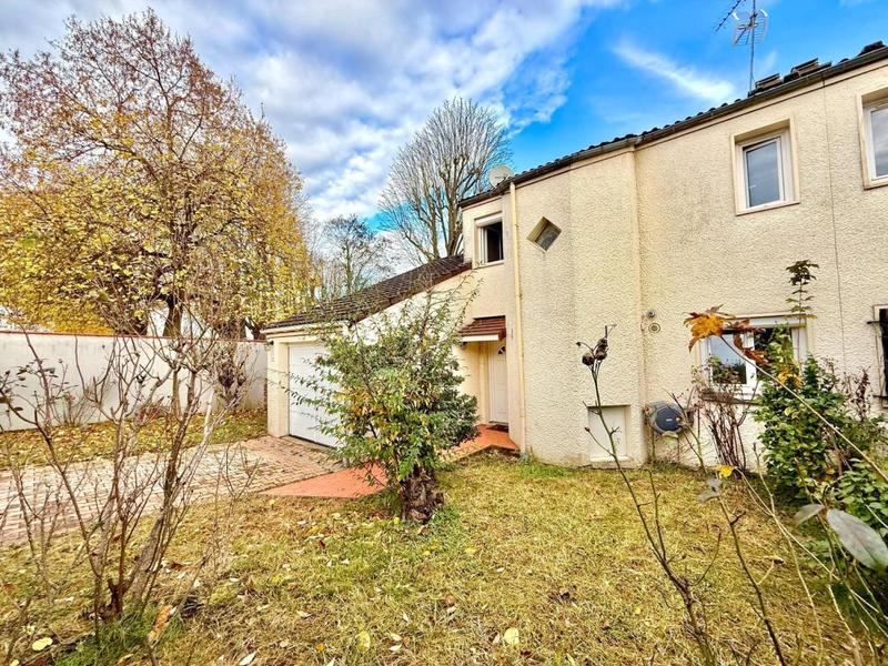 Maison - 86 m² - 5 pièces