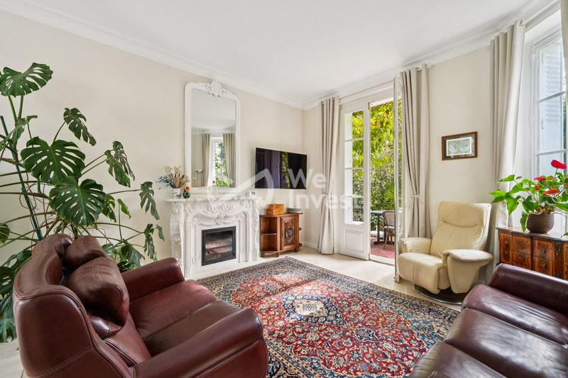 Maison - 266 m² - 10 pièces