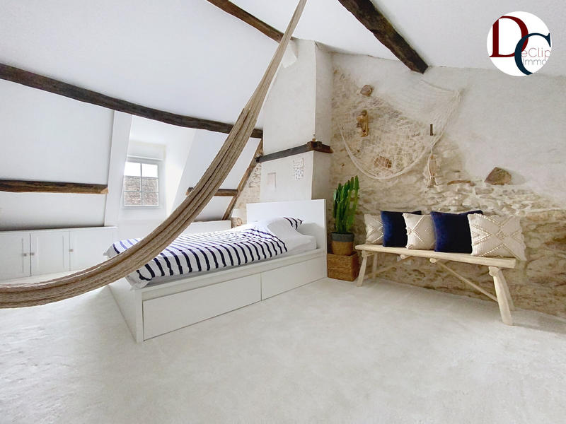 Maison - 163 m² - 7 pièces