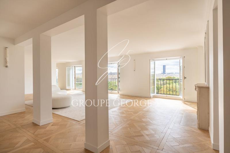 Appartement - 243 m² - 5 pièces