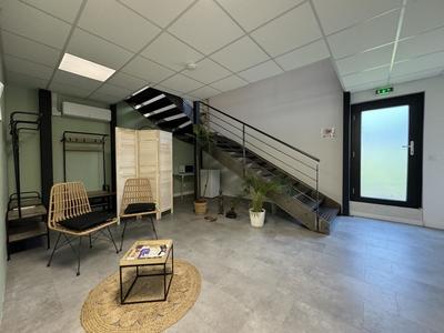 Bureau - 247 m² - 5 pièces