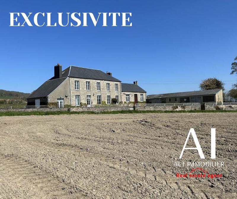 Maison ancienne - 285 m² - 8 pièces