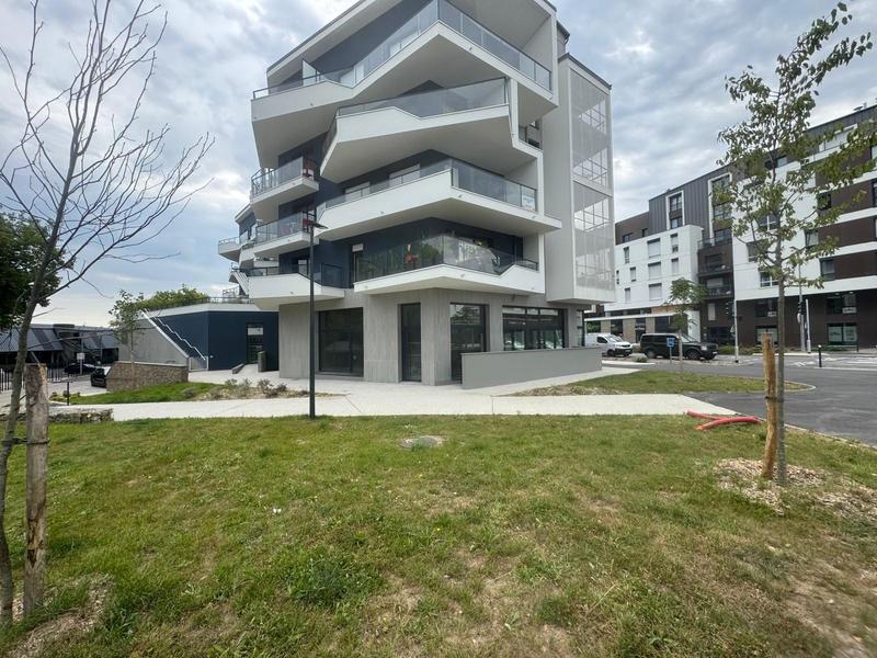 Local commercial - 200 m²