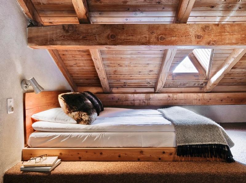 Local commercial - 1 074 m² - 30 pièces