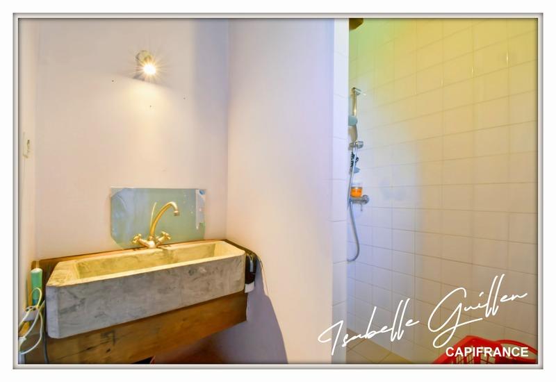 Maison - 262 m² - 7 pièces