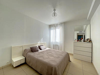 Appartement - 92 m² - 4 pièces