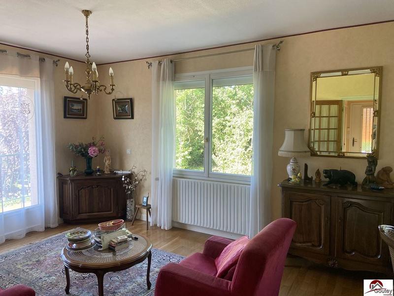 Maison traditionnelle - 139 m² - 7 pièces