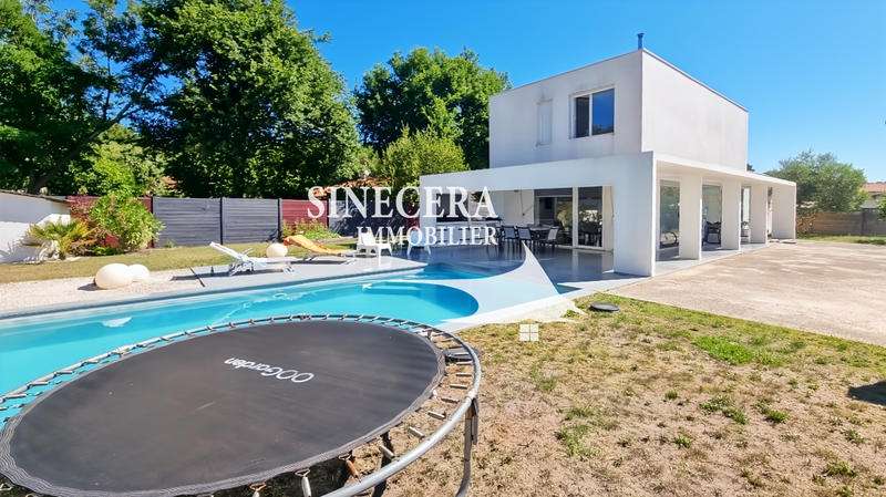 Villa - 140 m² - 6 pièces