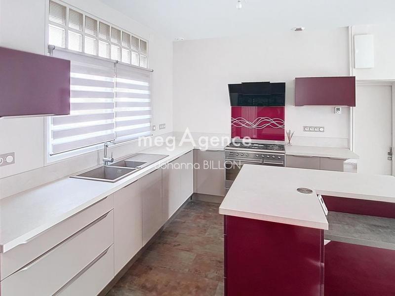 Maison - 172 m² - 7 pièces