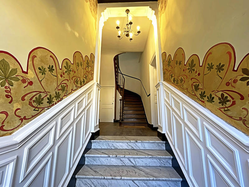 Immeuble - 717 m² - 18 pièces