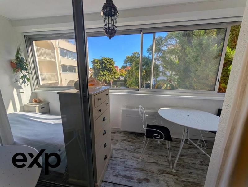 Studio - 24 m² - 1 pièce