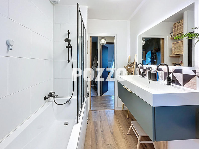 Maison - 156 m² - 7 pièces