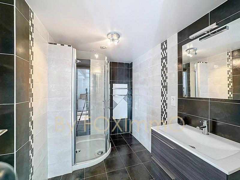 Villa - 170 m² - 5 pièces