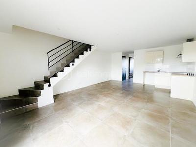 Duplex - 93 m² - 4 pièces