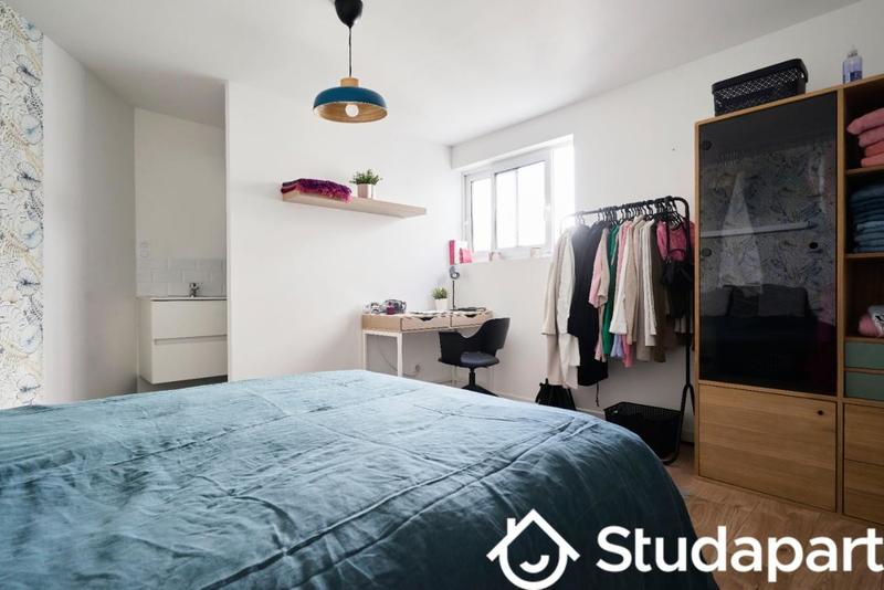 Chambre - 14 m² - 1 pièce