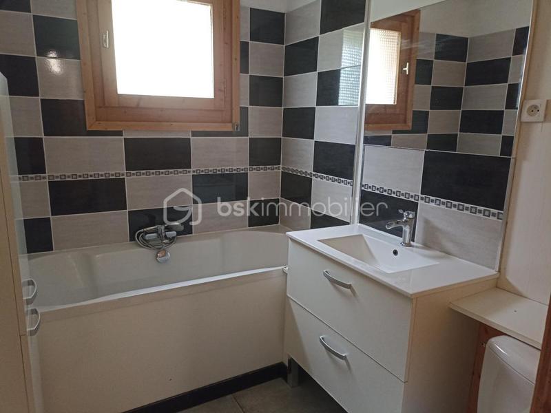 Appartement - 87 m² - 5 pièces