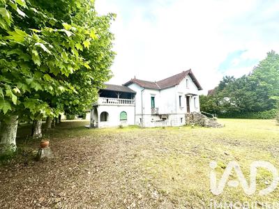 Maison - 170 m² - 12 pièces