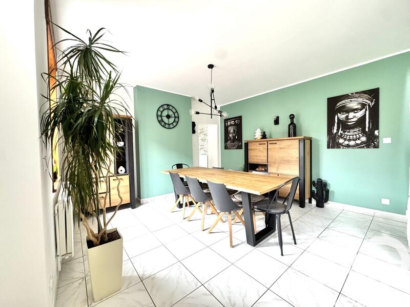 Maison - 106 m² - 6 pièces