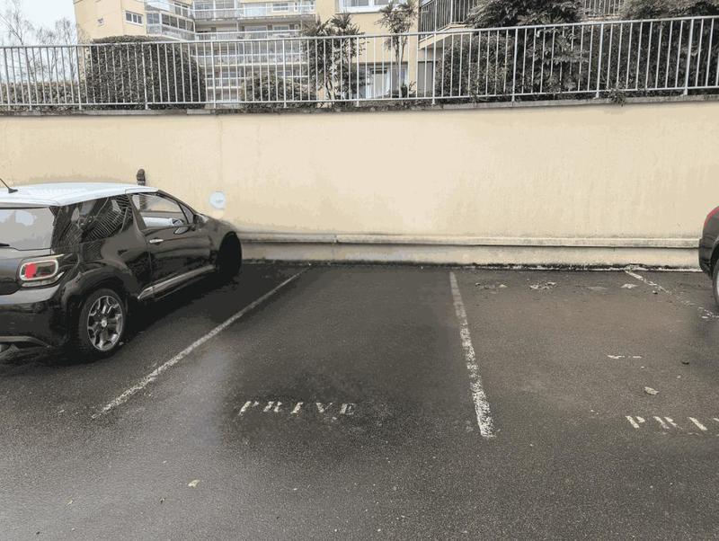 Parking - 12 m²