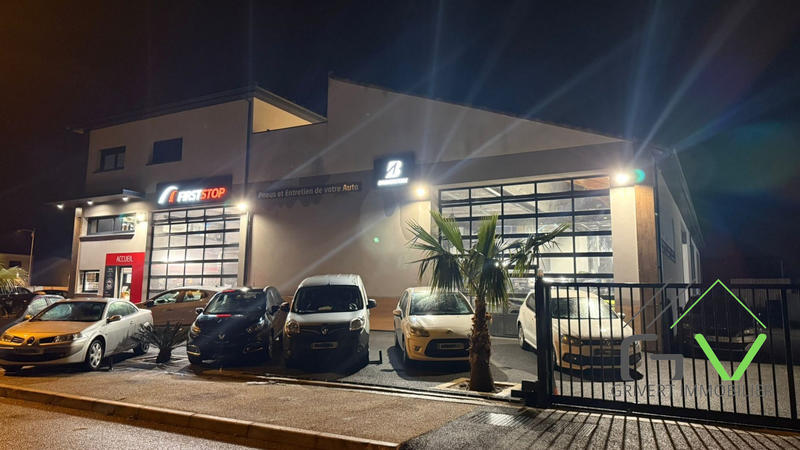 Local d'activités - 1 233 m²