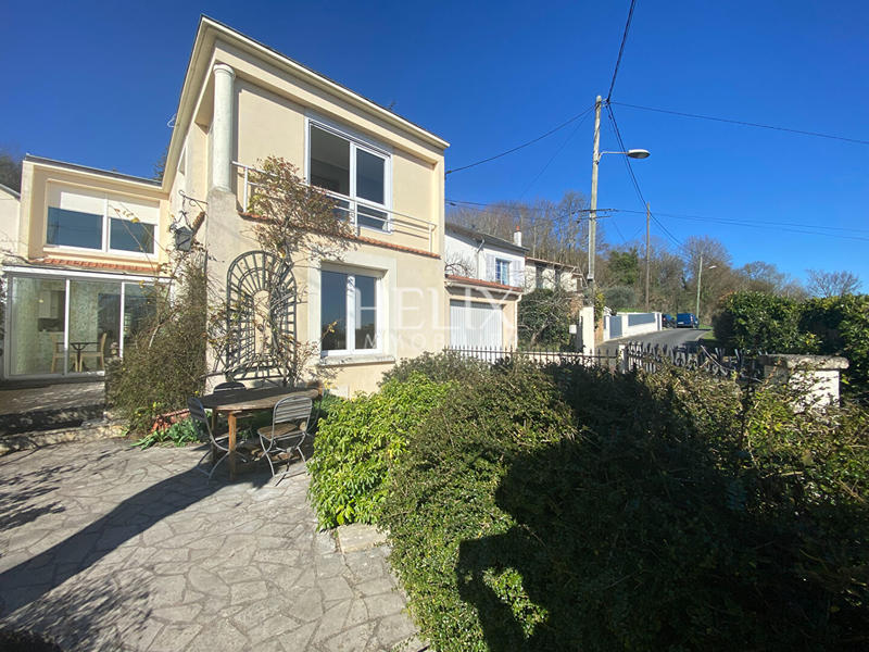 Maison - 138 m² - 5 pièces