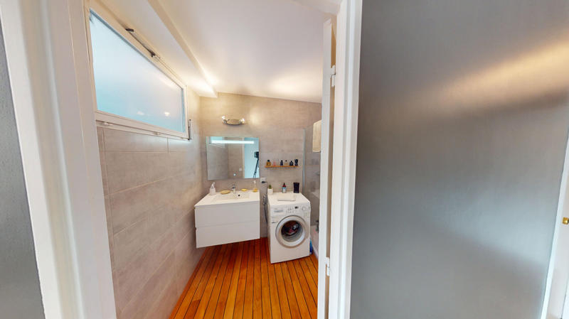 Appartement - 95 m² - 4 pièces