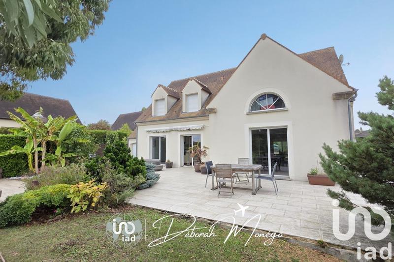 Maison - 195 m² - 8 pièces