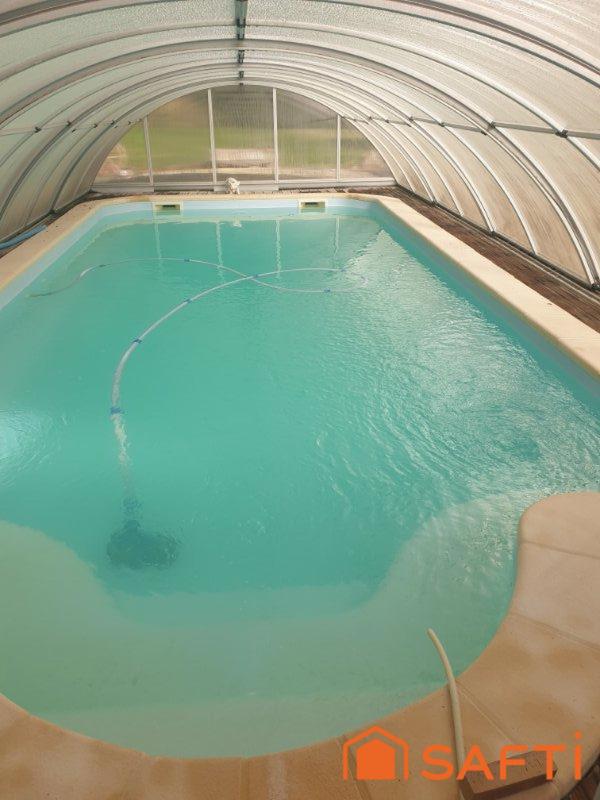 Maison - 166 m² - 7 pièces