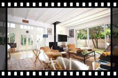 Maison - 175 m² - 7 pièces