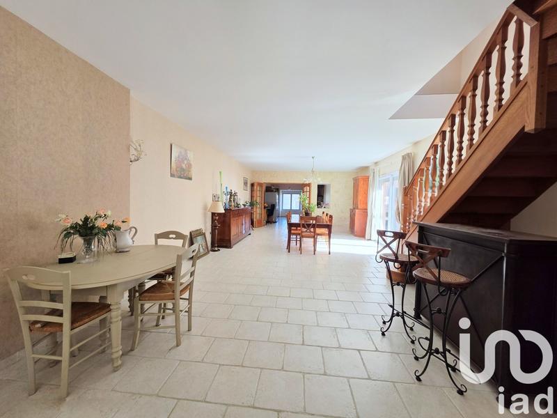 Maison - 265 m² - 7 pièces