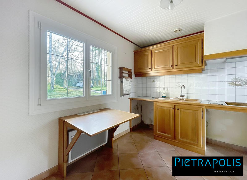 Maison - 245 m² - 10 pièces