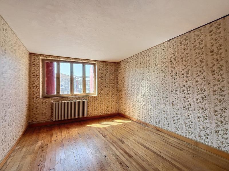 Maison - 210 m² - 9 pièces