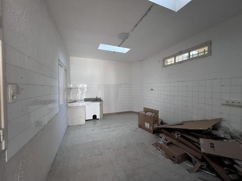 Local commercial - 61 m² - 2 pièces