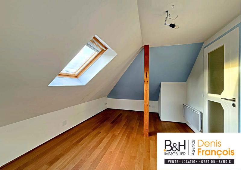 Maison ancienne - 216 m² - 7 pièces