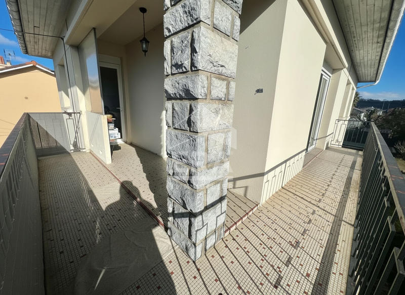 Appartement - 94 m² - 3 pièces